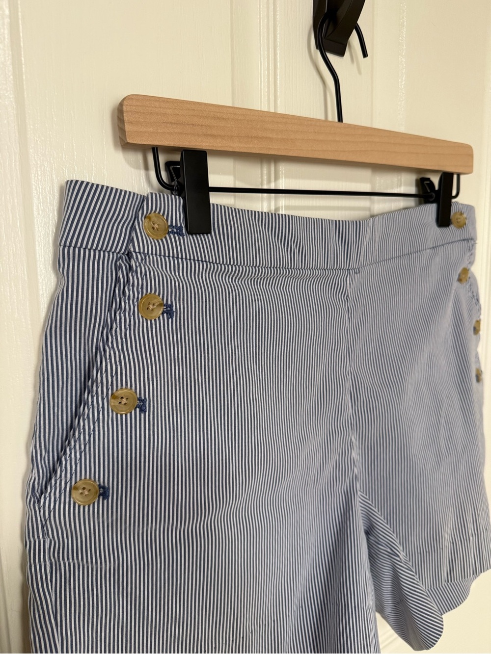 Banana Republic Blue and White Striped Women’s Side-Button Shorts